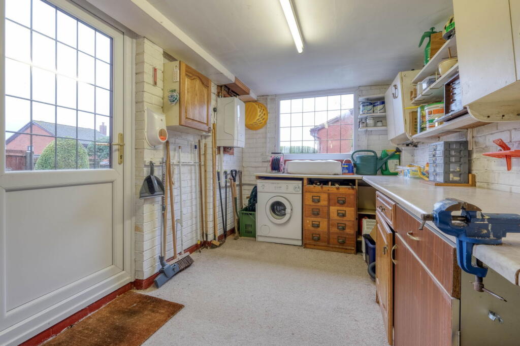 Additional property image - Shirehampton Close, Webheath, Redditch, B97 5PF
