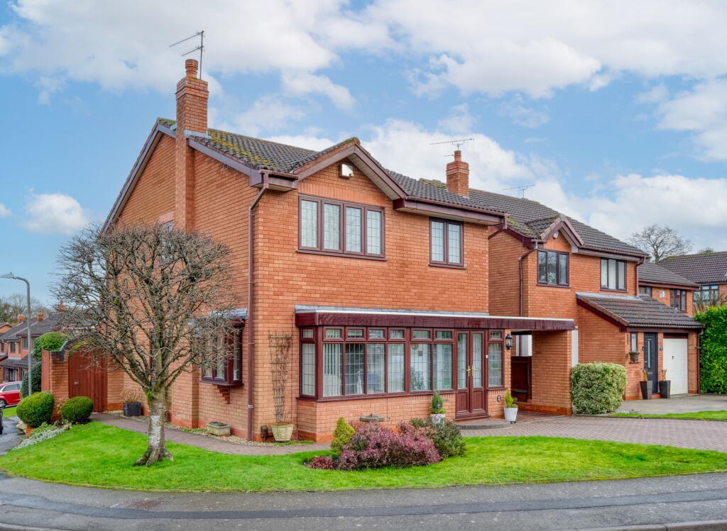 Additional property image - Shirehampton Close, Webheath, Redditch, B97 5PF