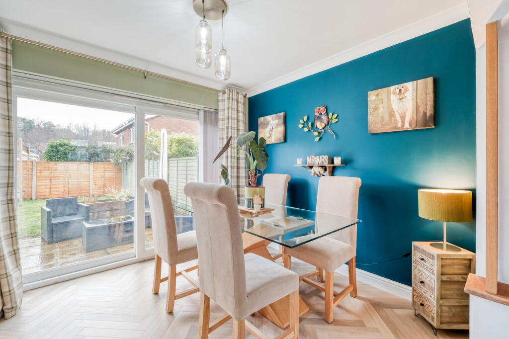 Additional property image - Foredrift Close, Southcrest, Redditch B98 7NP