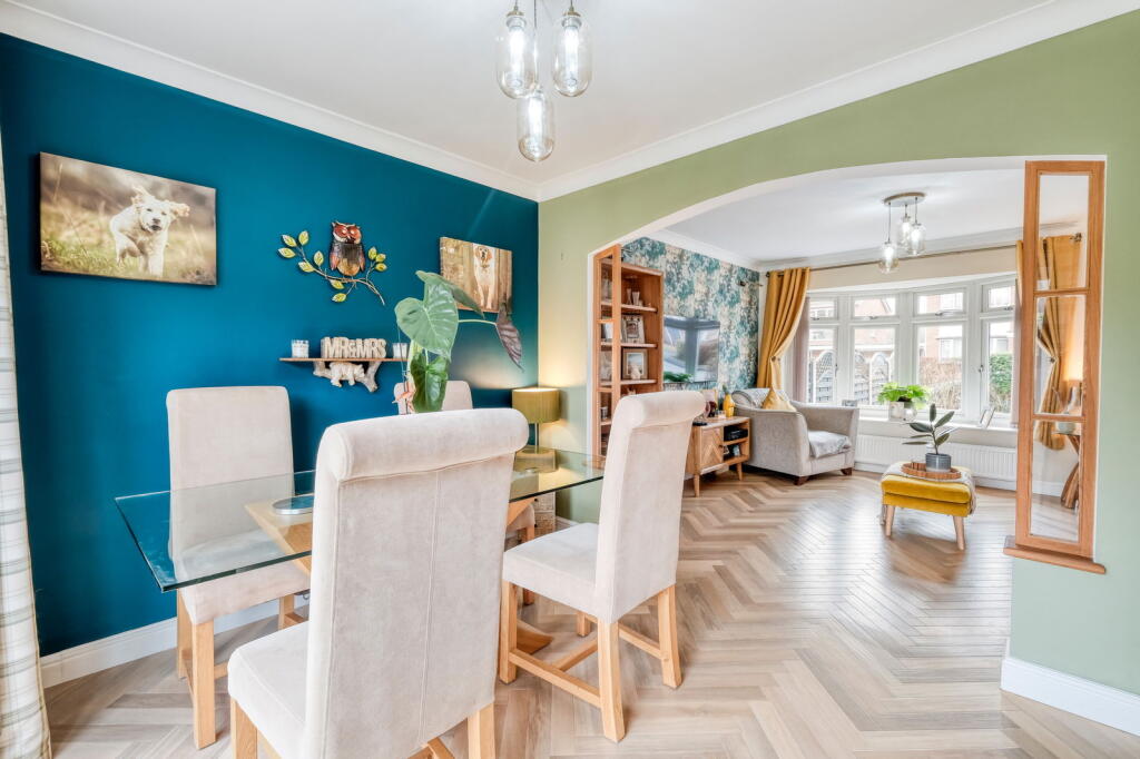 Additional property image - Foredrift Close, Southcrest, Redditch B98 7NP