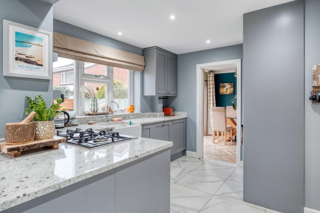 Additional property image - Foredrift Close, Southcrest, Redditch B98 7NP