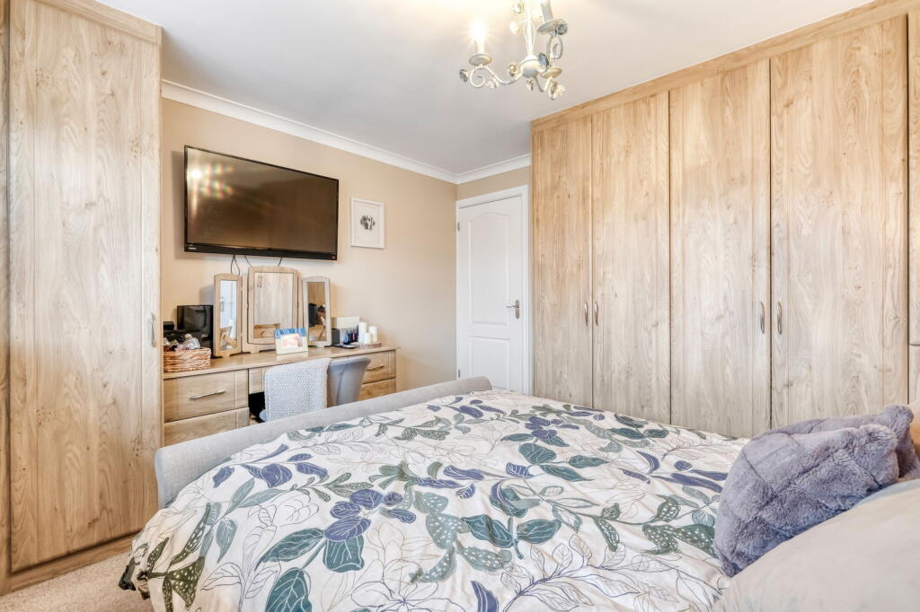Additional property image - Foredrift Close, Southcrest, Redditch B98 7NP