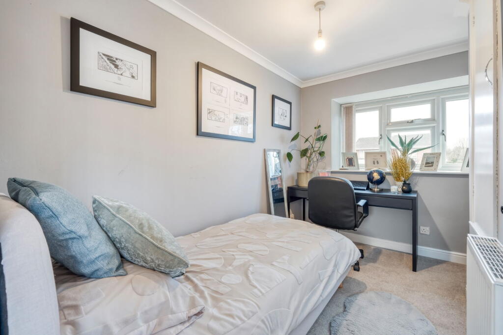 Additional property image - Foredrift Close, Southcrest, Redditch B98 7NP