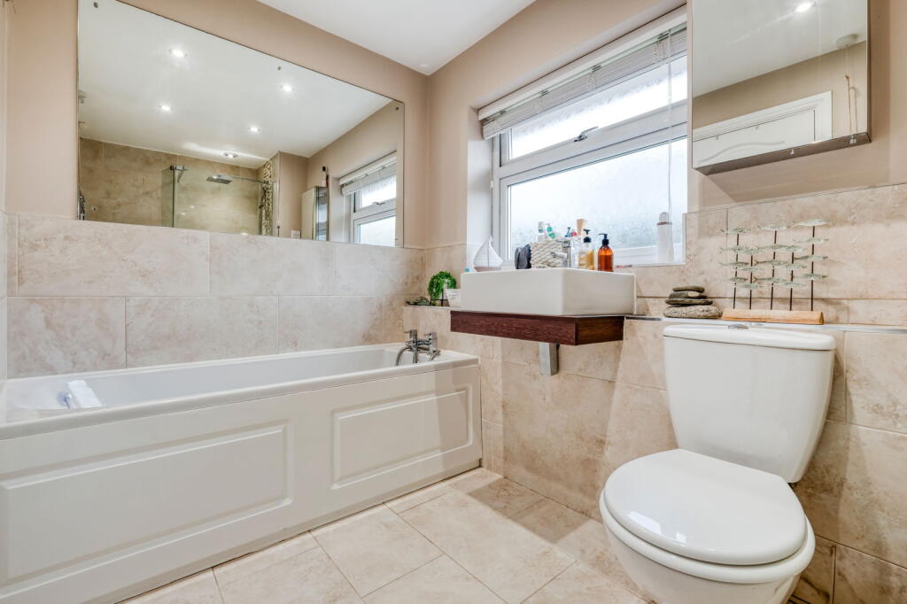 Additional property image - Foredrift Close, Southcrest, Redditch B98 7NP