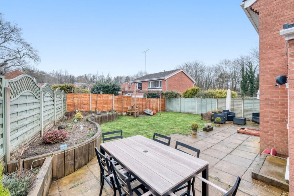 Additional property image - Foredrift Close, Southcrest, Redditch B98 7NP