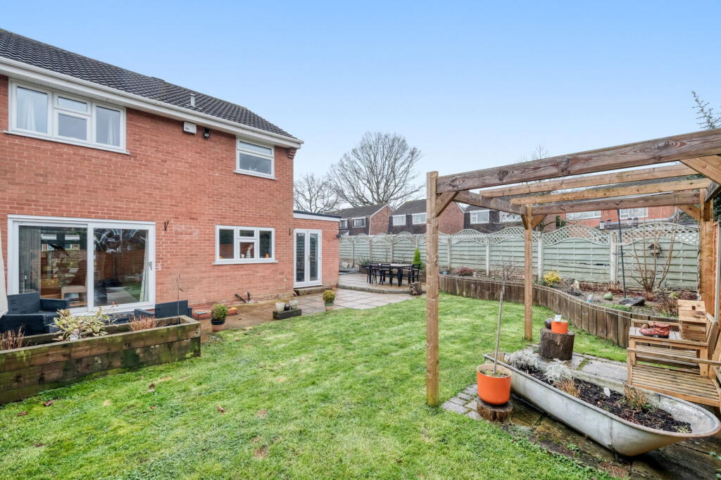 Additional property image - Foredrift Close, Southcrest, Redditch B98 7NP