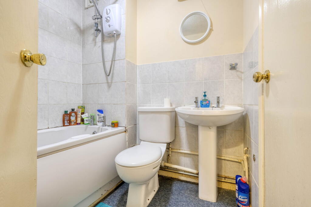 Additional property image - Seymour Road, Alcester, B49 6EF