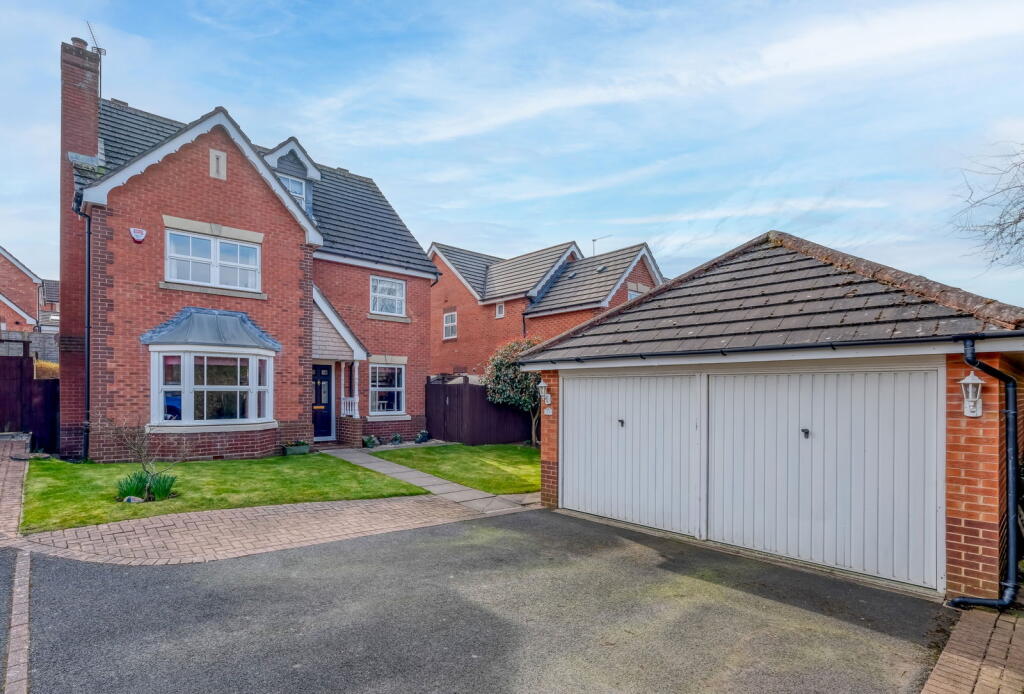 Main image of property: Great Hockings Lane, Webheath, Redditch B97 5WL
