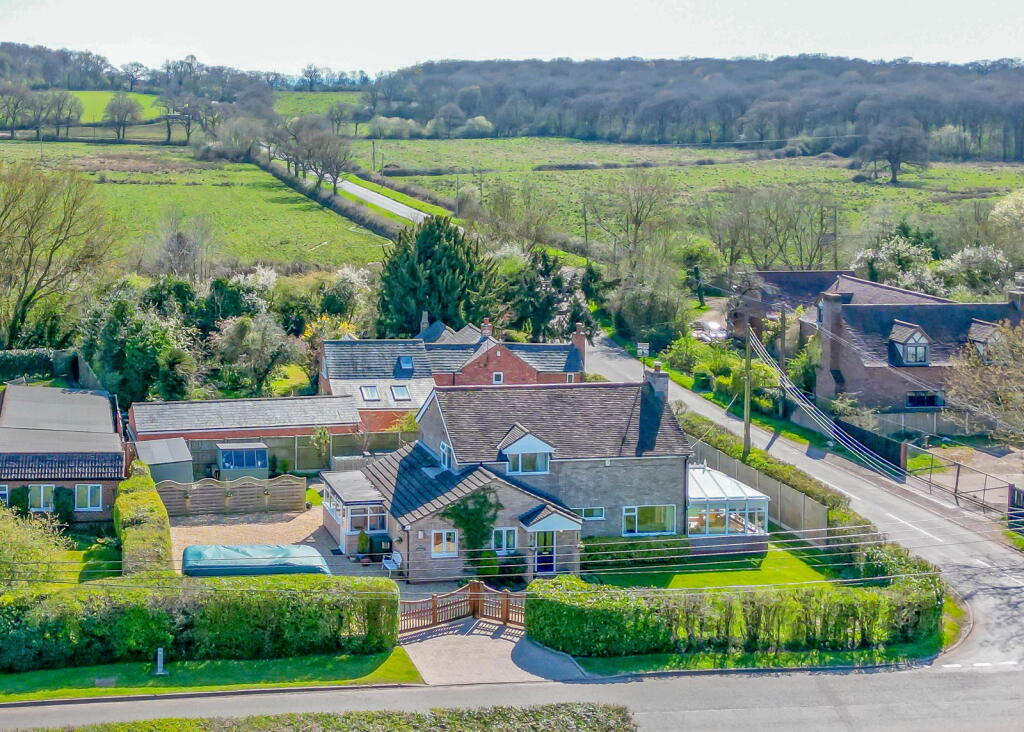 Main image of property: Earls Common Road, Stock Green, Redditch, B96 6SY