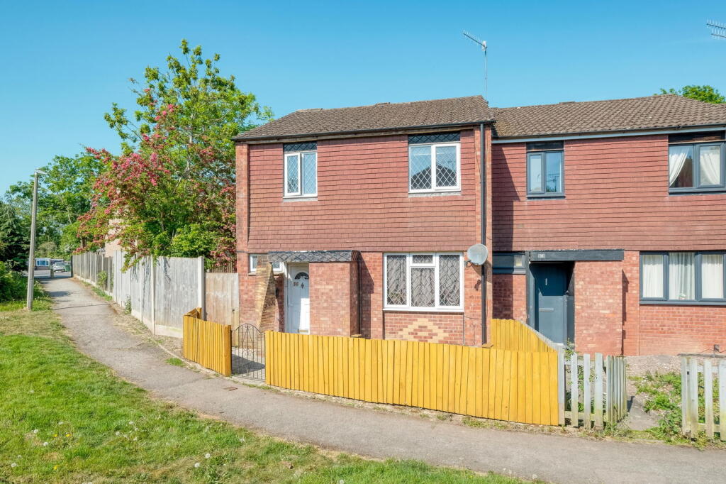 Main image of property: Edgeworth Close, Church Hill South, Redditch B98b 8QG