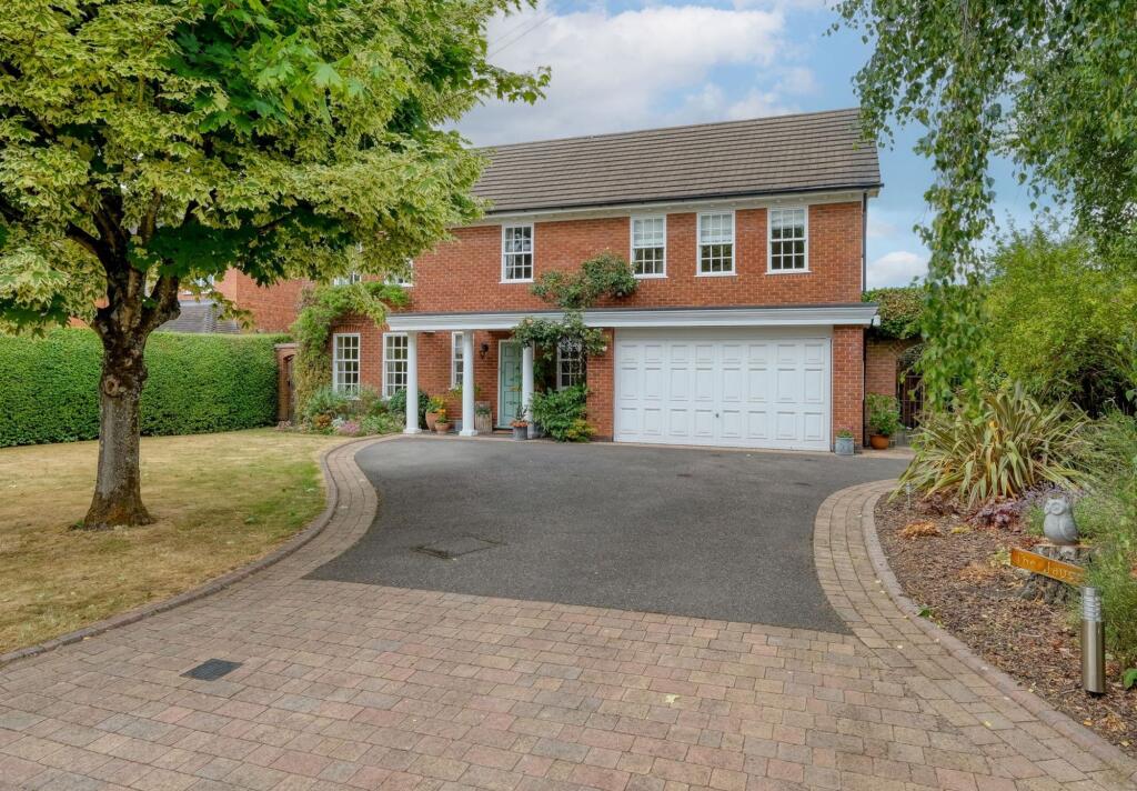 Main image of property: Perrymill Lane, Sambourne, B96