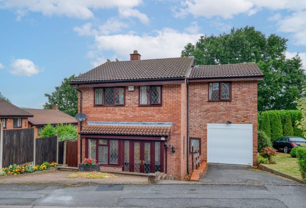 Main image of property: Oakham Close, Redditch, B98