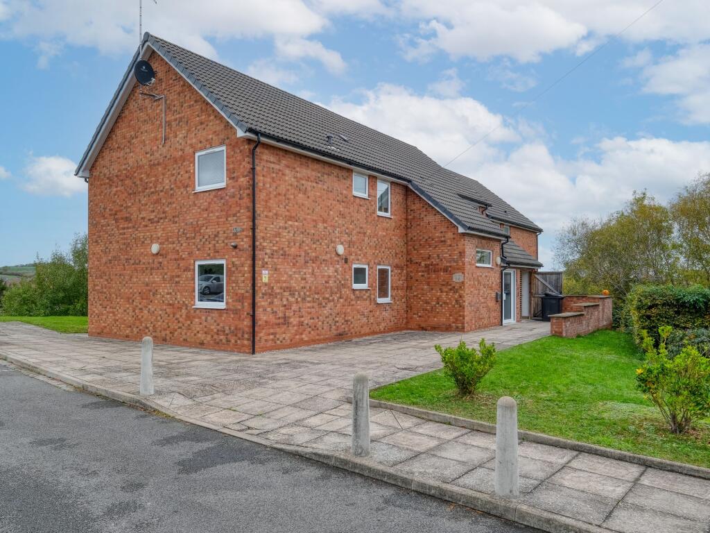 Main image of property: Cedar Park Road, Redditch, B97