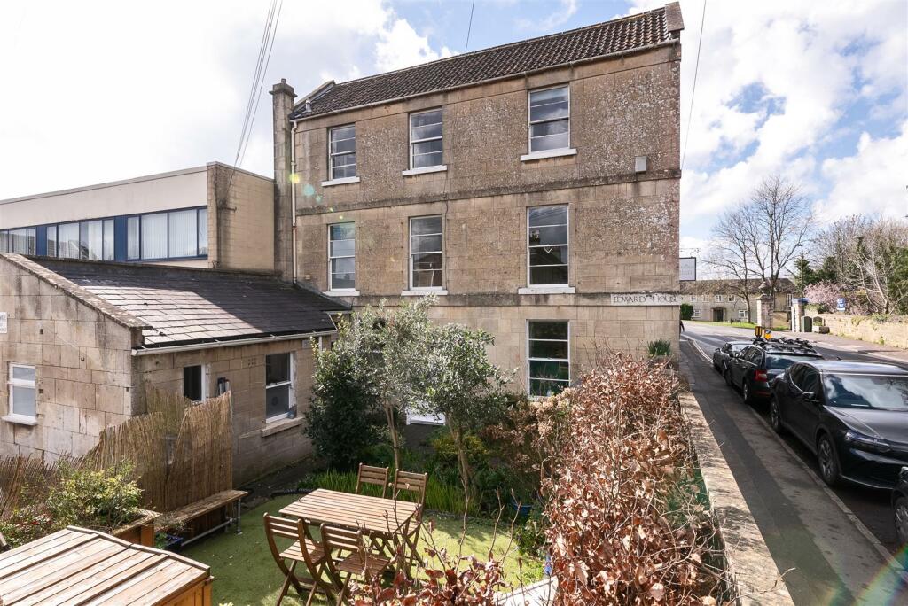 3 bedroom town house for sale in North Road, Combe Down, Bath, BA2