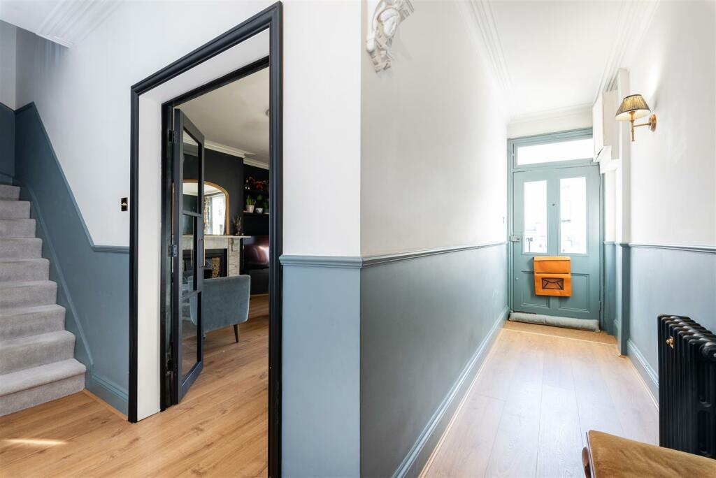 Additional property image - Crescent Gardens, Bath
