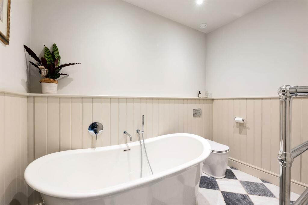 Additional property image - Crescent Gardens, Bath