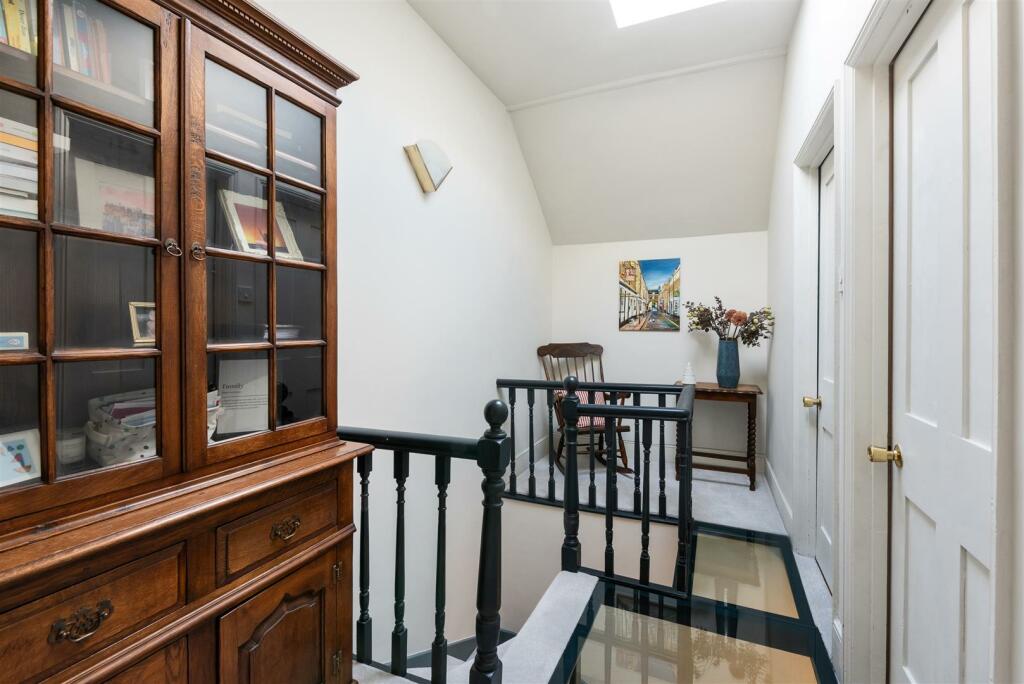 Additional property image - Crescent Gardens, Bath