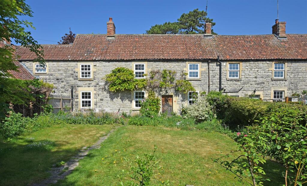 Main image of property: High Street, Saltford, Bristol