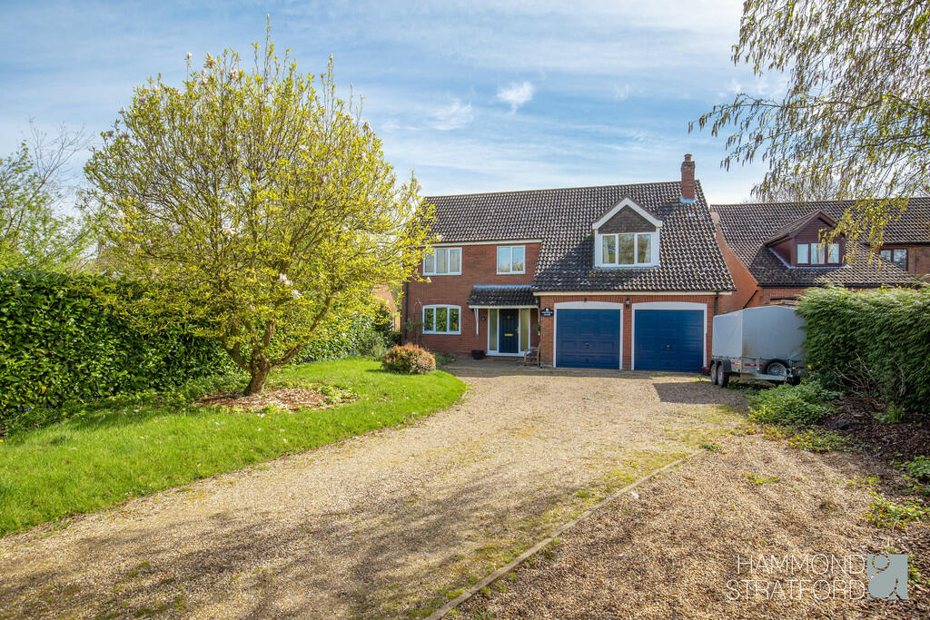 4 bedroom detached house for sale in The Green, Little Ellingham, NR17