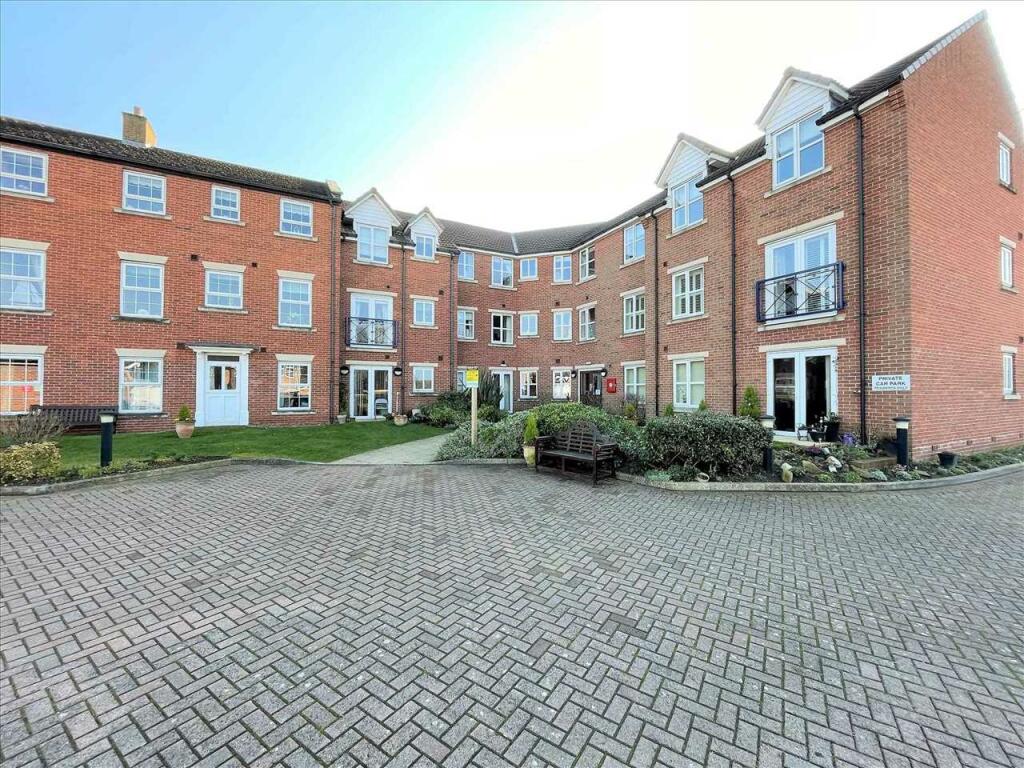 1 bedroom apartment for sale in Ancholme Mews, Bigby Street, Brigg, DN20