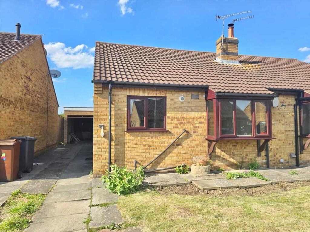 Main image of property: Lea Garth, MESSINGHAM
