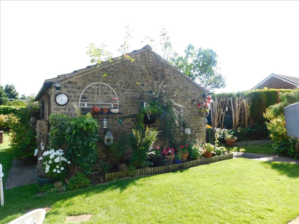 4 bedroom property for sale in Ivy Cottage West Street, Roxby