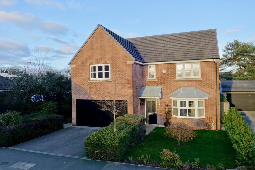 4 bedroom detached house for sale in Amos Drive, Pocklington, YO42