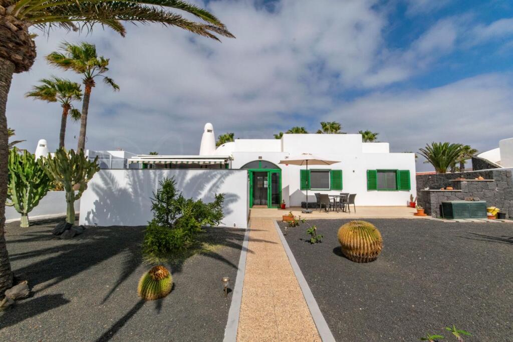 Main image of property: Canary Islands, Lanzarote, Playa Blanca