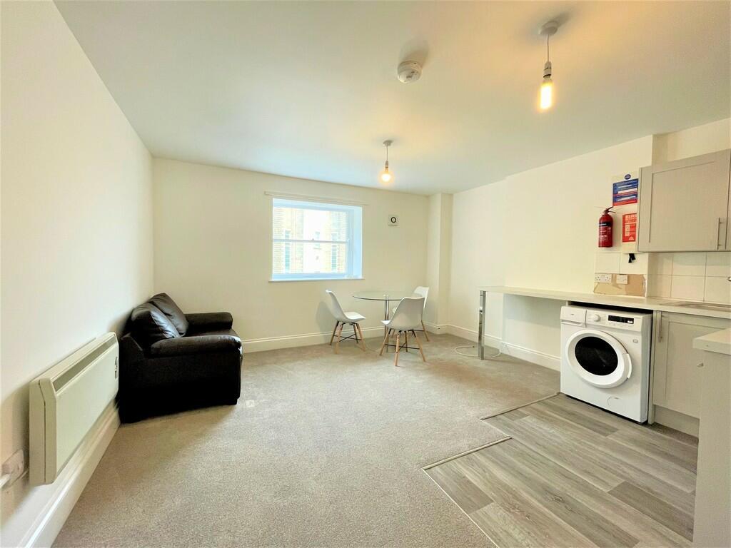 Additional property image - Flat 3, Park Row