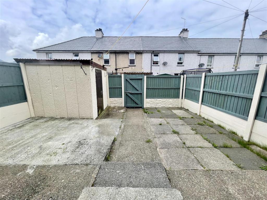 3 bedroom terraced house for sale in Fron Fawr, Blaenau Ffestiniog, LL41