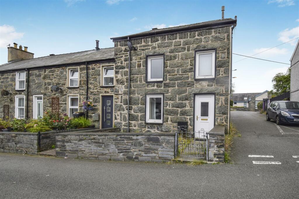 Main image of property: Heol Maenofferen, Blaenau Ffestiniog