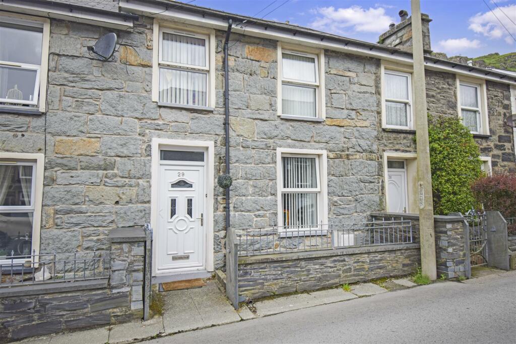 Main image of property: Blaenau Ffestiniog