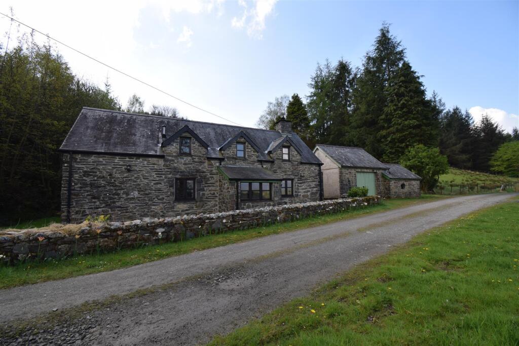 Main image of property: Cwm Cynfal, Blaenau Ffestiniog