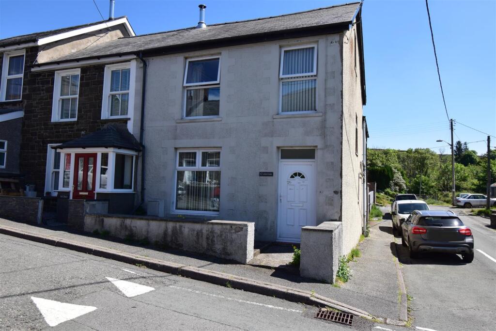 Main image of property: Belle Vue, Ffestiniog