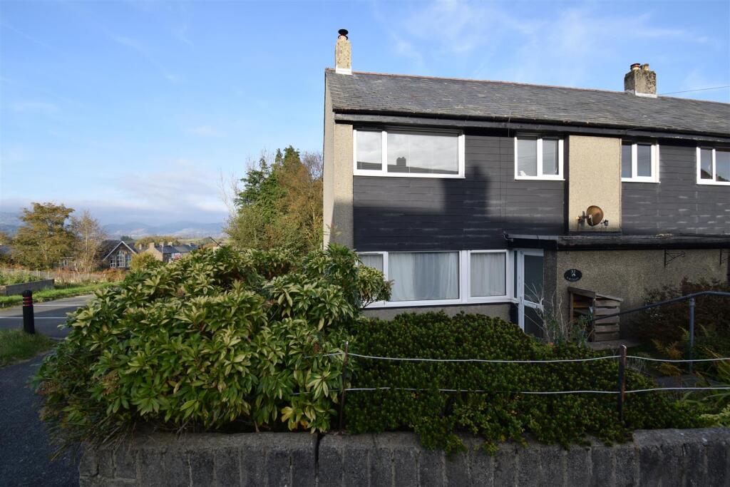 Main image of property: Y Glynnor Estate, Gellilydan, Blaenau Ffestiniog