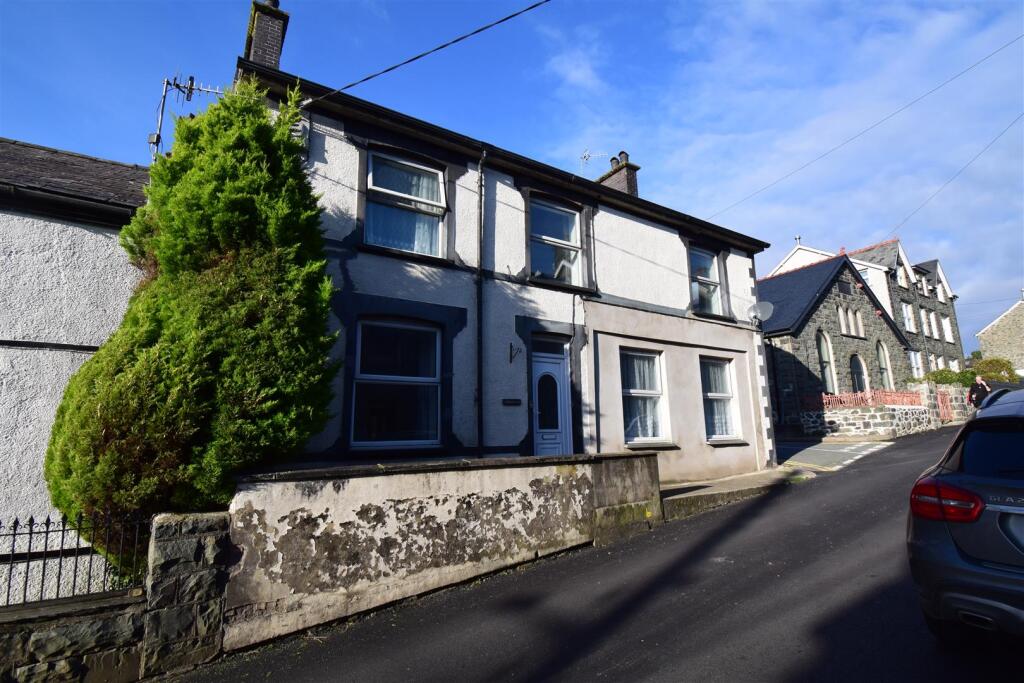Main image of property: Trawsfynydd, Blaenau Ffestiniog