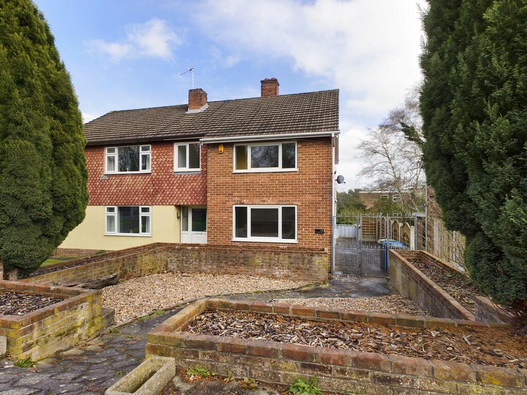 Main image of property: Cuttholme Road, Chesterfield