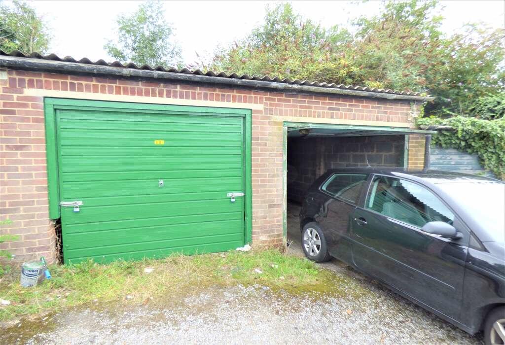 Garage for sale in Leatherhead, KT22