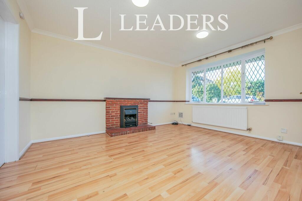 Not Specified to rent on Lavenham Road, Ipswich, IP2