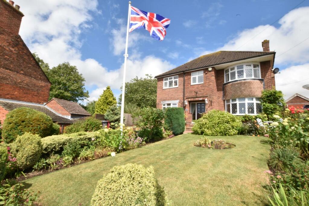 4 bedroom detached house for sale in Spa Hill, Kirton Lindsey