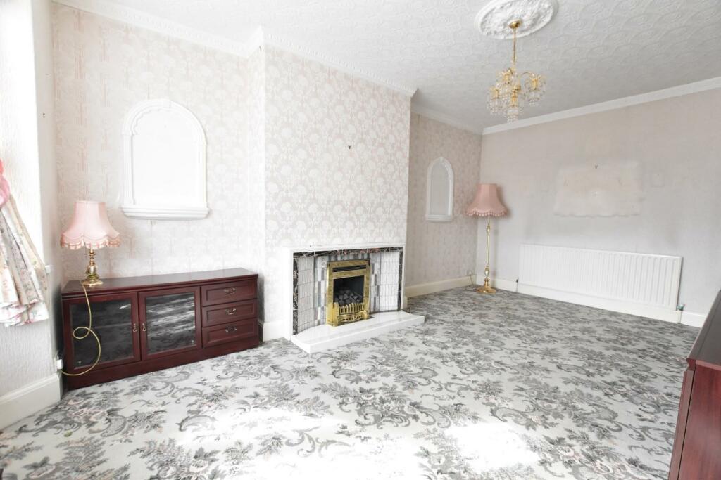 3 bedroom detached house for sale in Station Road, Scunthorpe, DN15