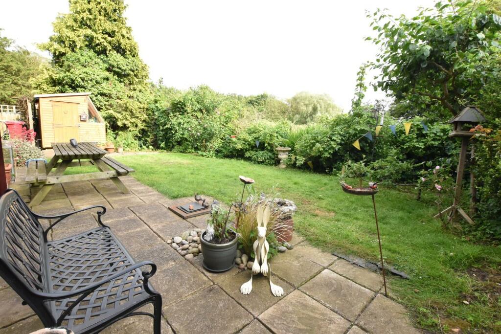 4 bedroom detached house for sale in Old Estate Yard, Normanby ...