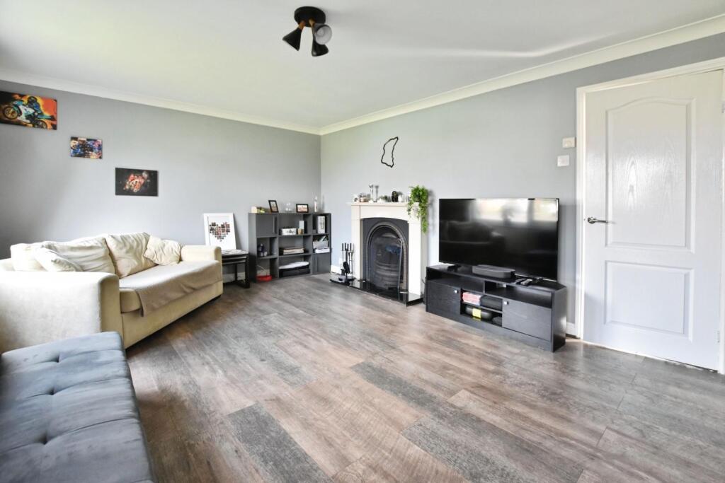 Main image of property: Neville Crescent, Winterton, Scunthorpe
