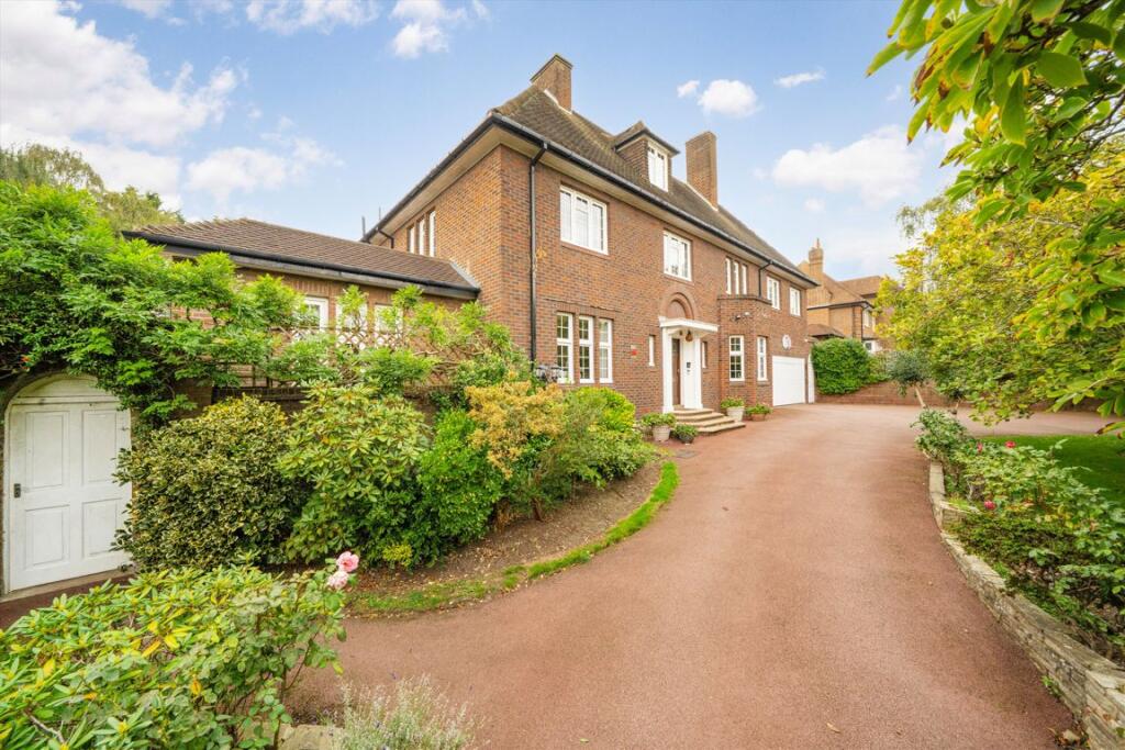 Main image of property: Cannon Hill, London