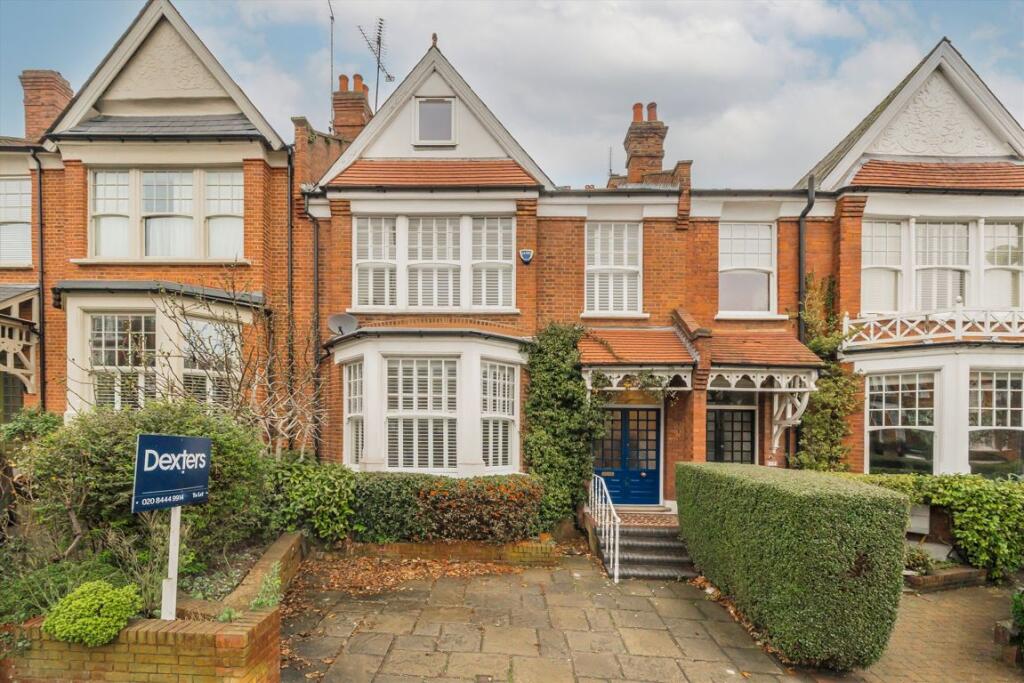 Main image of property: Alexandra Park Road, London