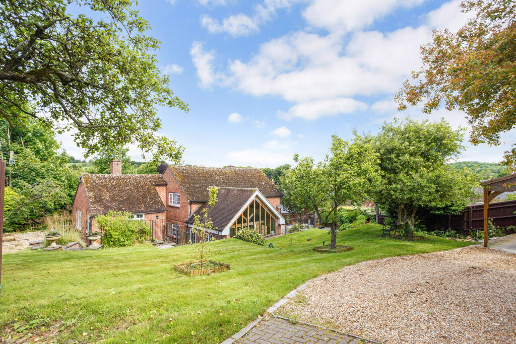 Main image of property: Hungerford Hill, Hungerford, RG17