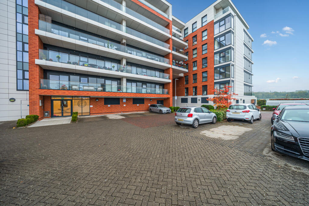 Main image of property: Kingman Way, Newbury, RG14