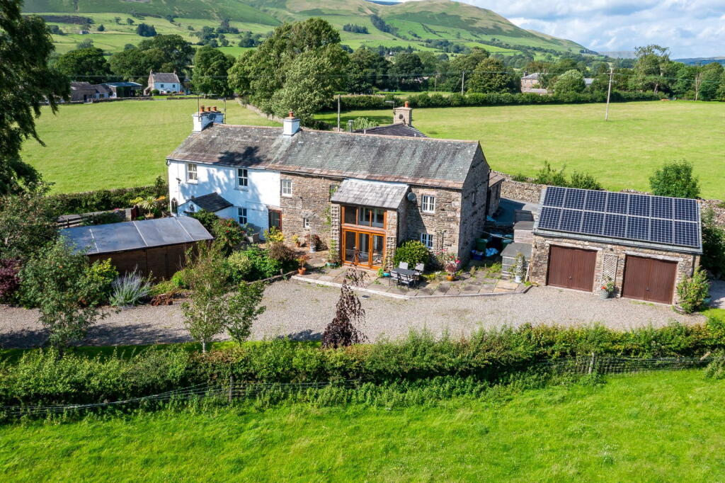 Main image of property: 1 Lane Ends, Frostrow Lane, Sedbergh, LA10 5JT