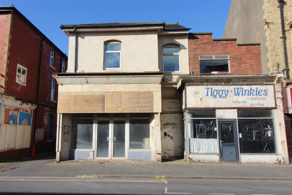 Mixed use property for sale in 7173 Bond Street, Blackpool, Lancashire