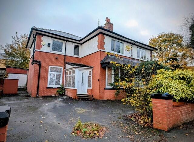 Main image of property: 519 Colne Road, Burnley, Lancashire BB10 2LG